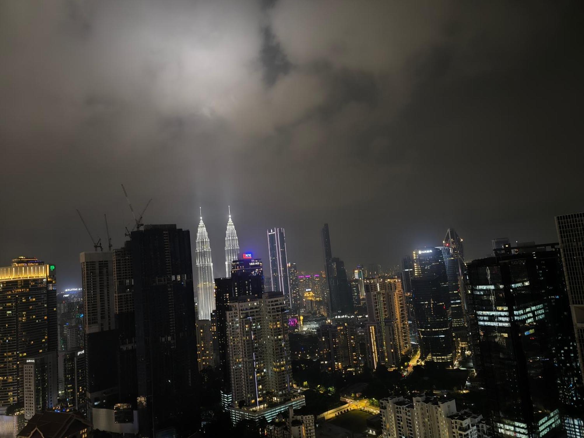 Pangsapuri Agile Raintree Bukit Bintang Trx Kuala Lumpur